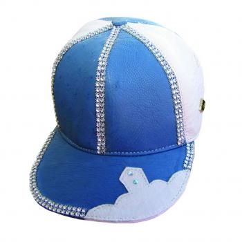 GORRA DE PANSA DE AVESTRUZ COLOR AZUL Y BLANCA DIAMANTADA  Cap of ostrich blue and white